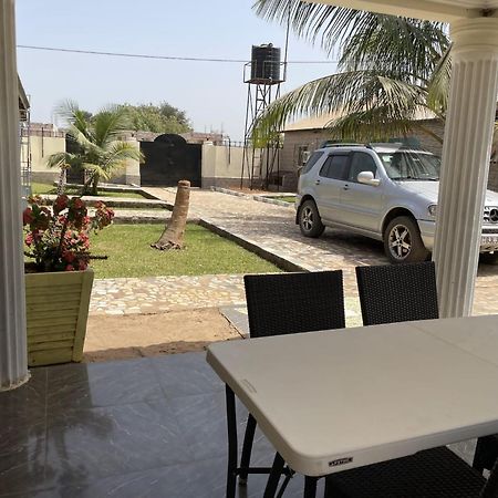 Faith And Grace Guest House Lamin Beretto Esterno foto