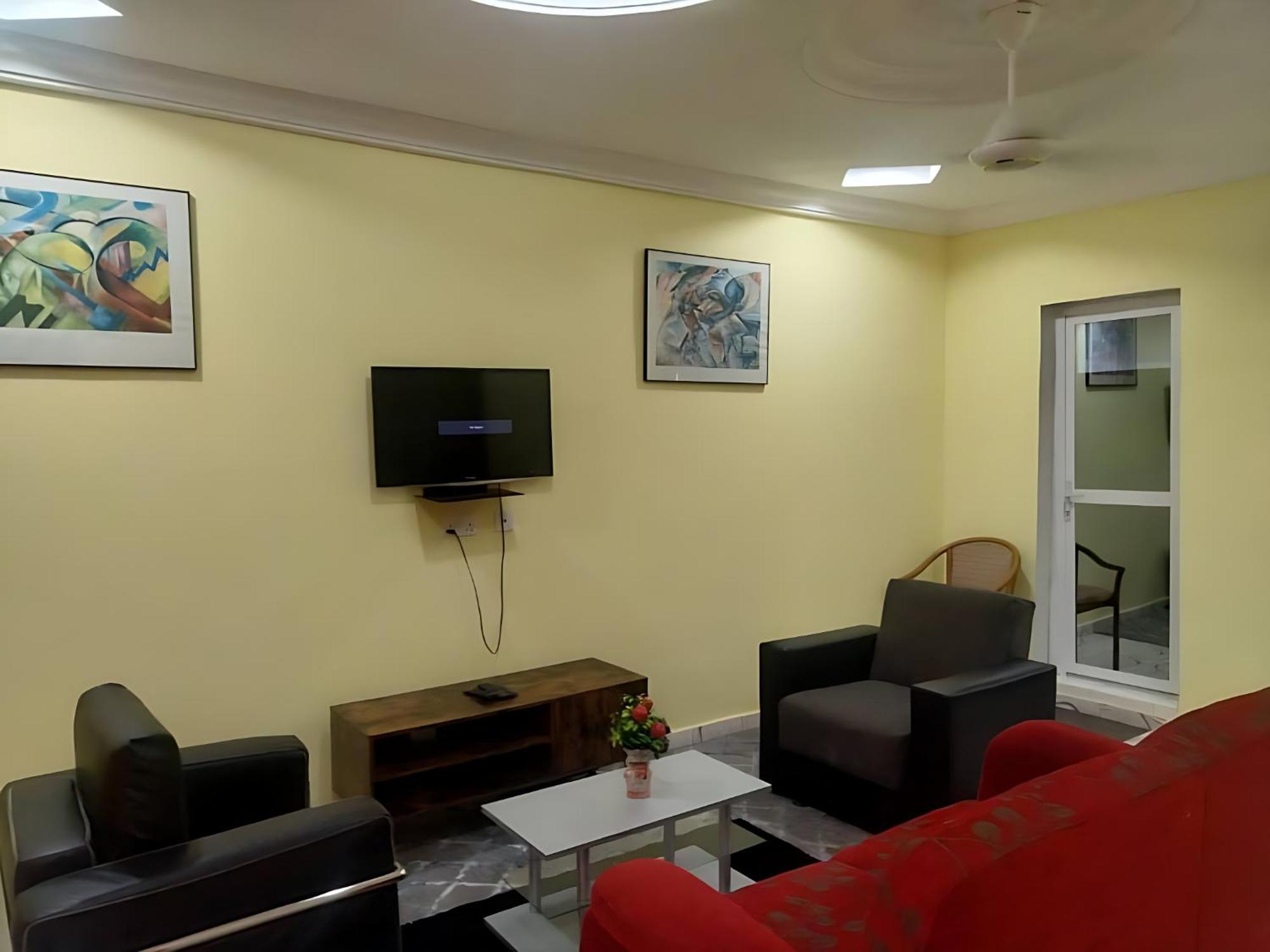 Faith And Grace Guest House Lamin Beretto Esterno foto
