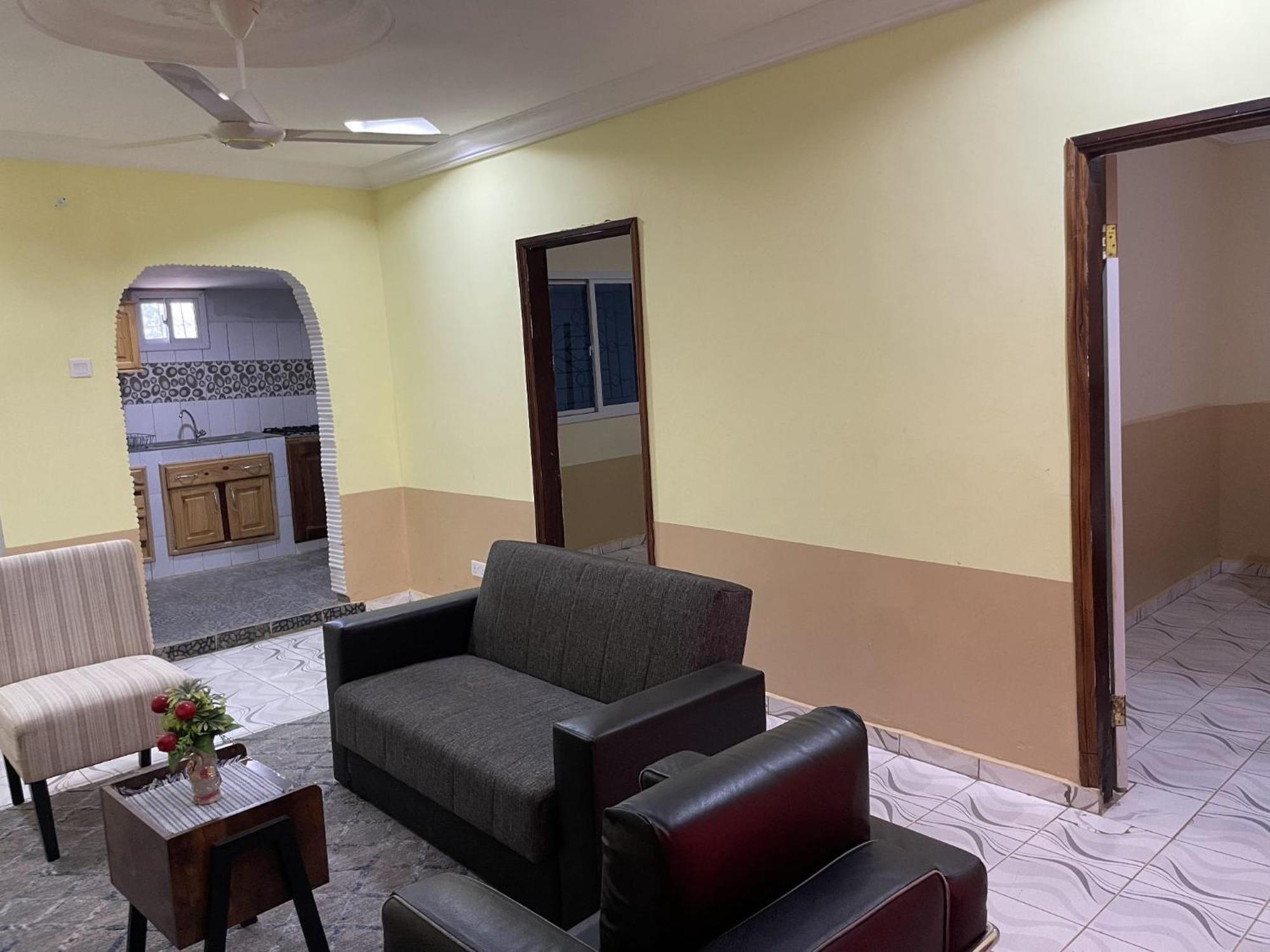 Faith And Grace Guest House Lamin Beretto Esterno foto