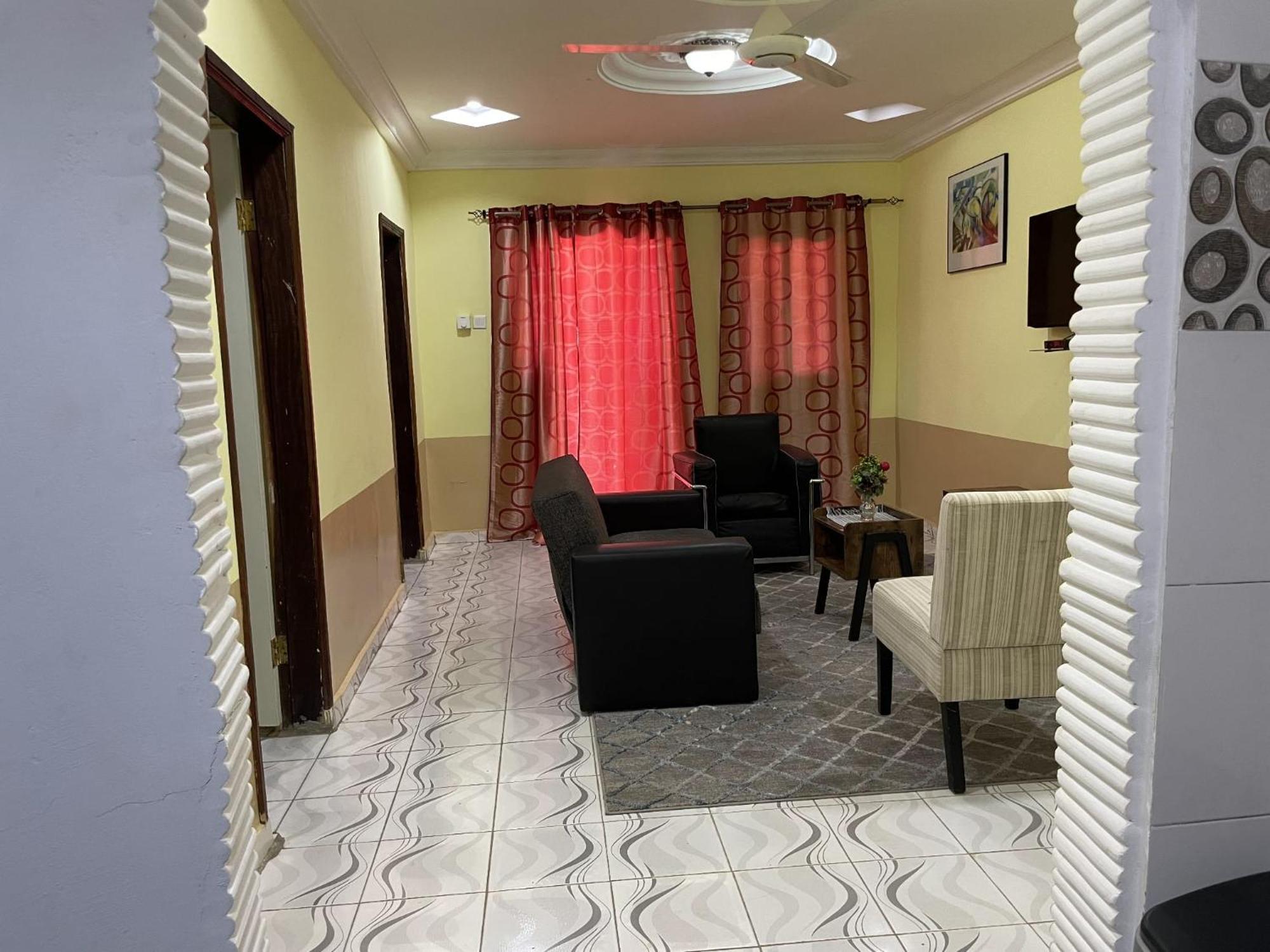 Faith And Grace Guest House Lamin Beretto Esterno foto