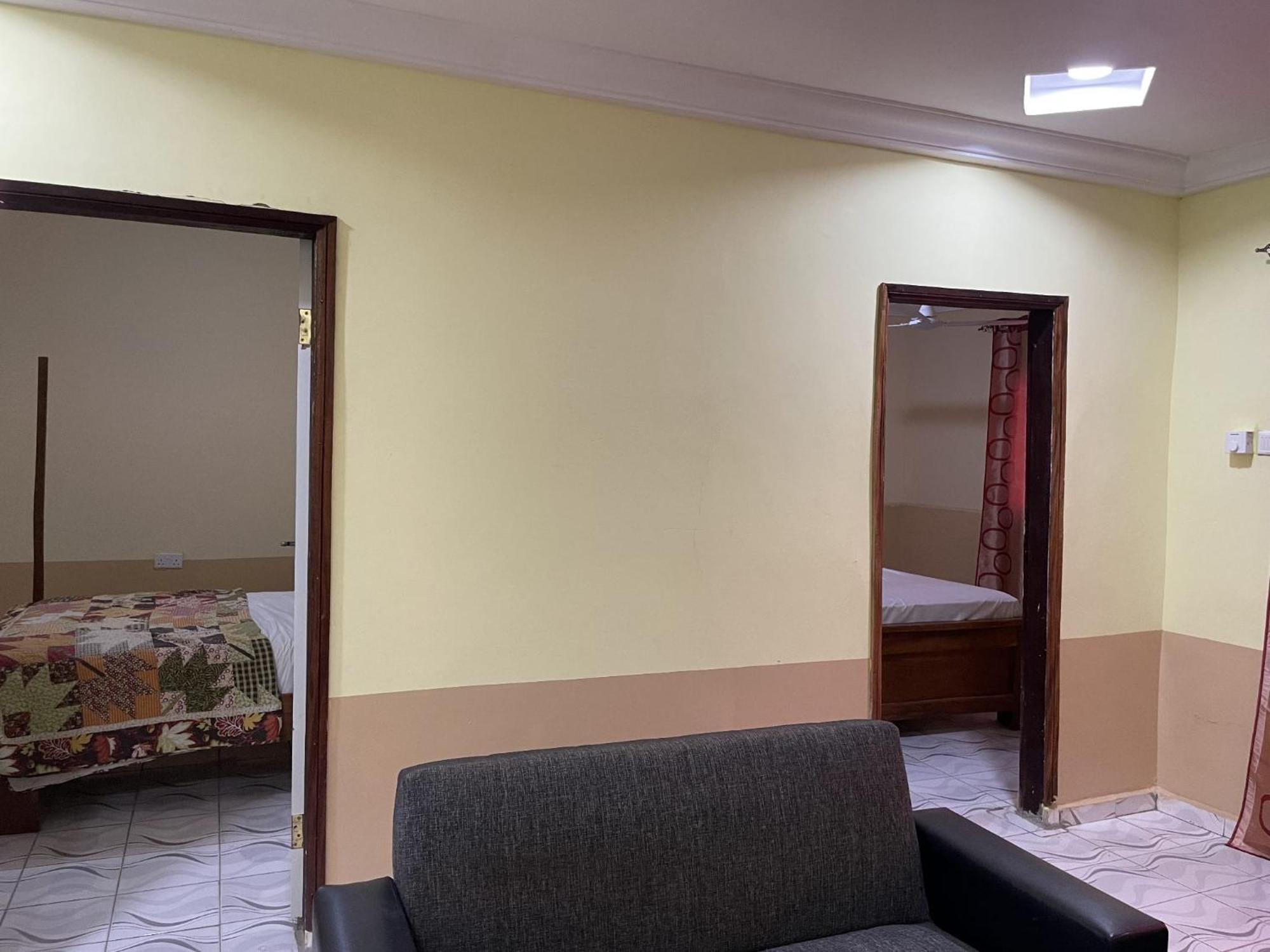 Faith And Grace Guest House Lamin Beretto Esterno foto