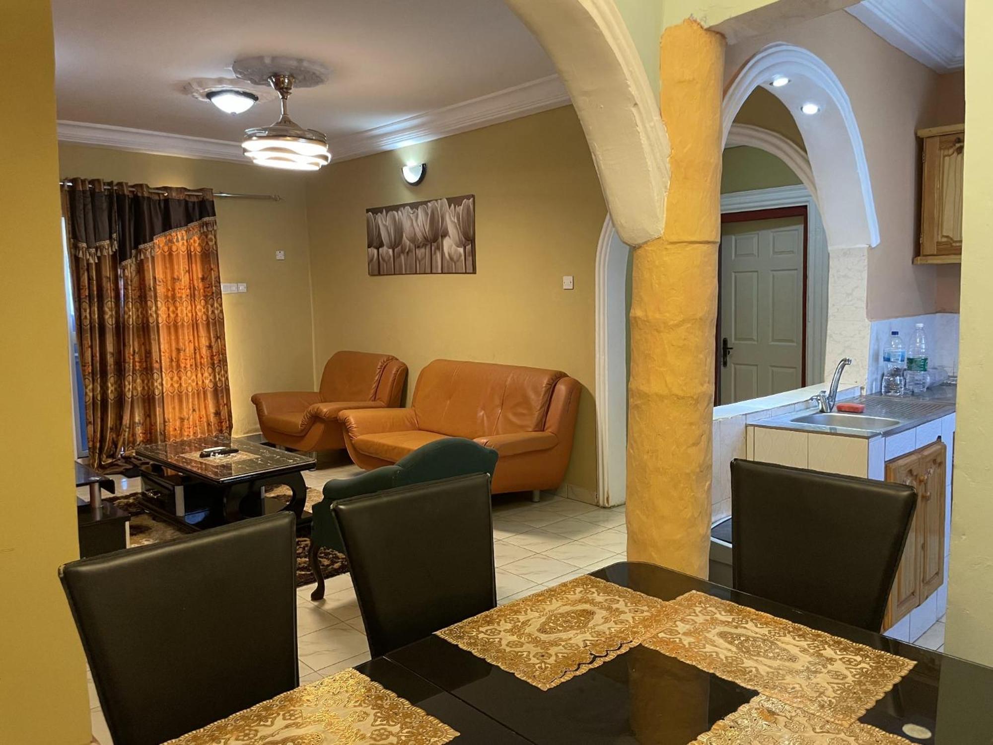 Faith And Grace Guest House Lamin Beretto Esterno foto